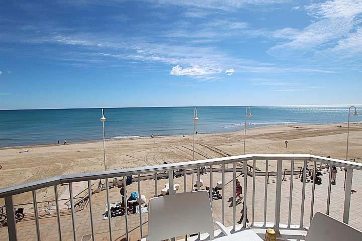 Ferienwohnung Apartamento Primera Linea Playa Centro De Guardamar Guardamar del Segura Exterior foto